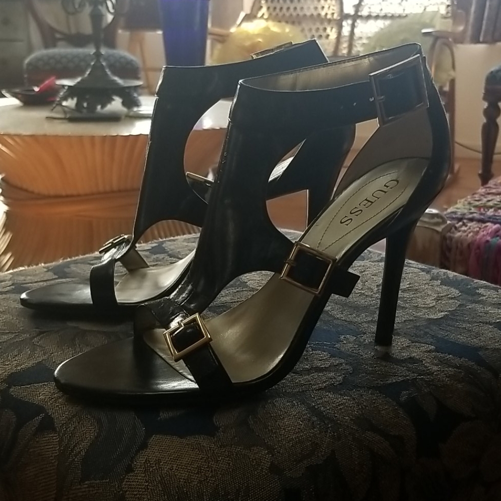 Shoes BY GUESS